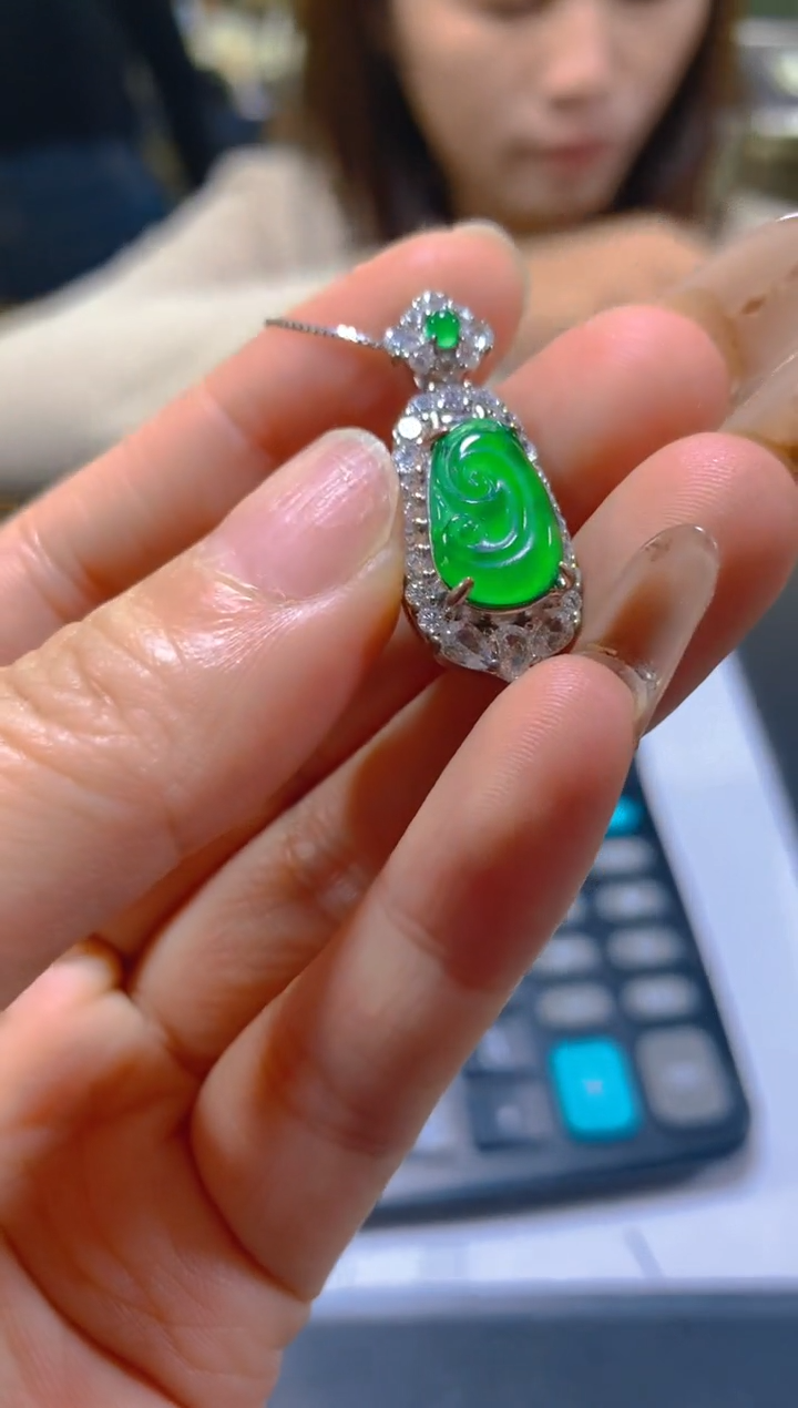 颈饰未镶嵌翡翠多样性发一