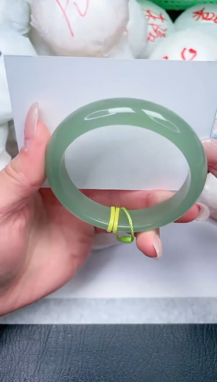 【闪购商品】石英质玉手镯未镶嵌265-55.2