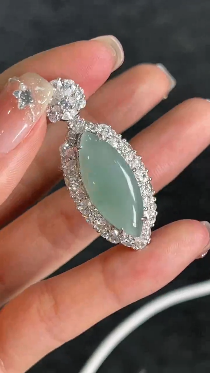 【闪购商品】翡翠吊坠(不含链)合金水滴随型吊坠