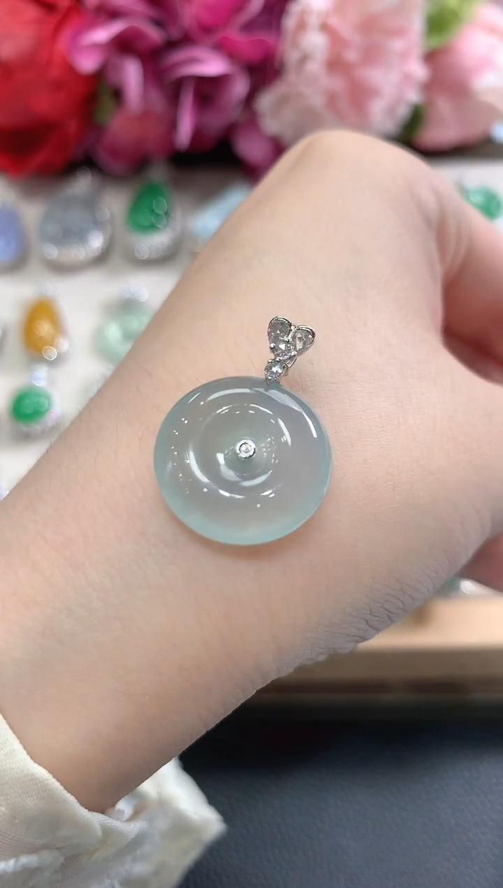 吊坠(不含链)18K金镶嵌翡翠春日珠宝 C6