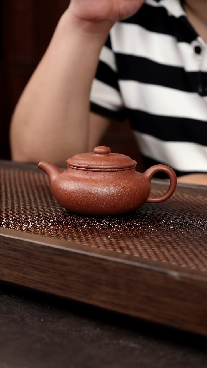 茶壶紫砂底槽清扁腹【带矿标证书】