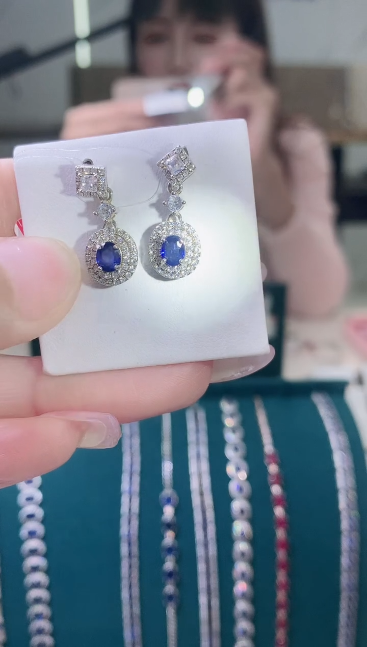 【闪购商品】蓝宝石耳饰银S925镶嵌28-11