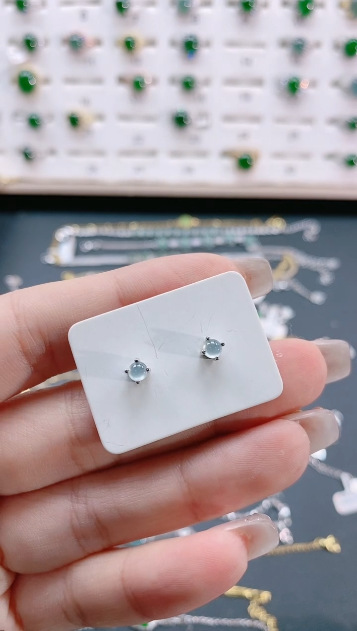 【闪购商品】翡翠耳饰银S925镶嵌天然翡翠