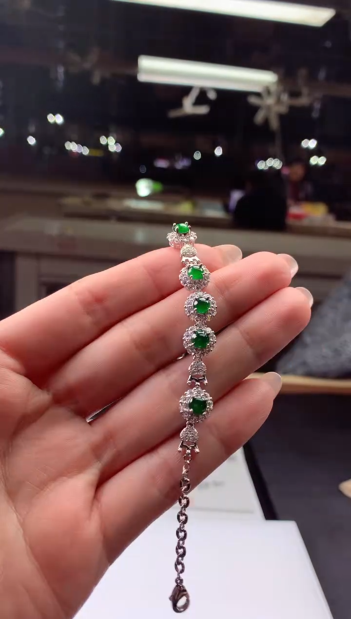 颈饰未镶嵌翡翠天然A货翡翠拍一发一