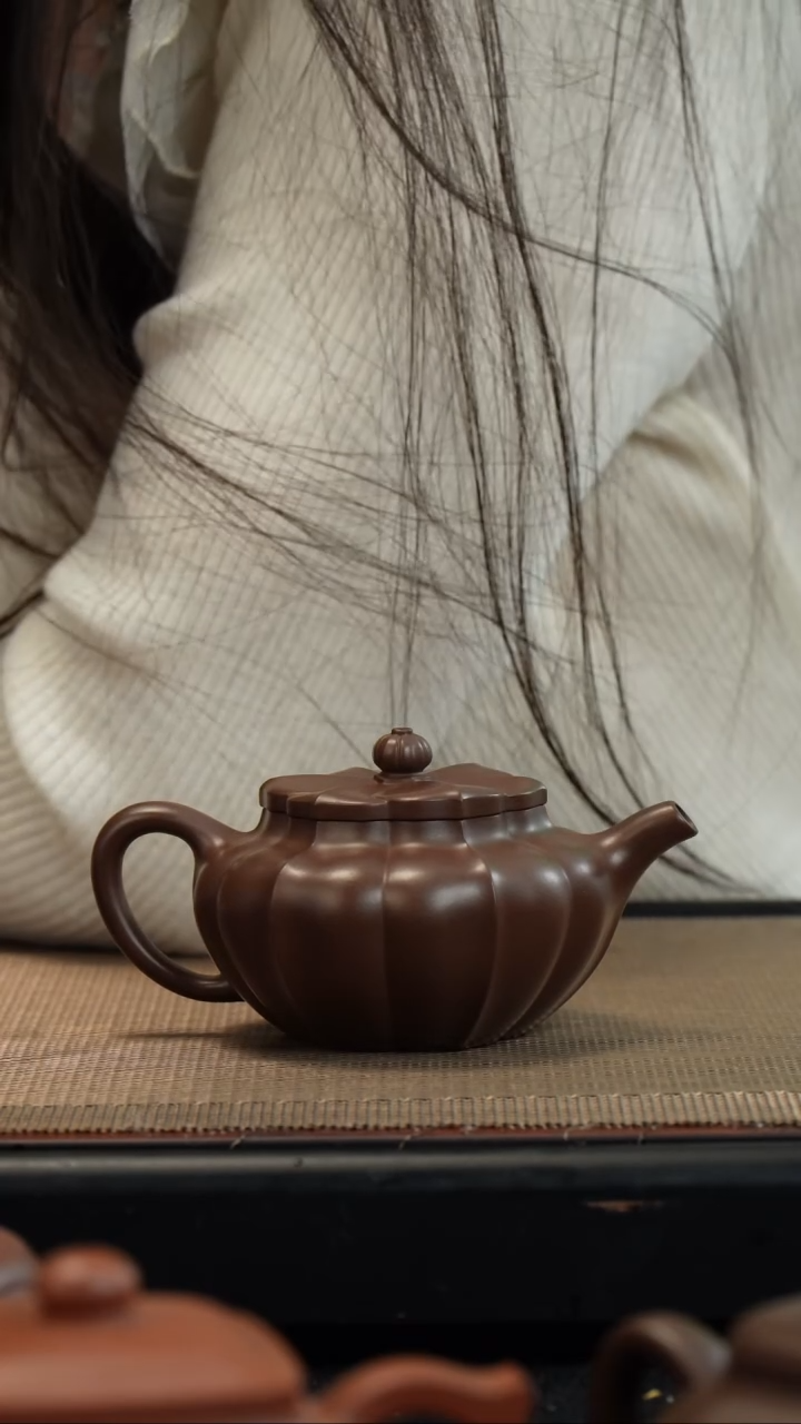 【闪购商品】紫砂茶壶老紫泥菱花