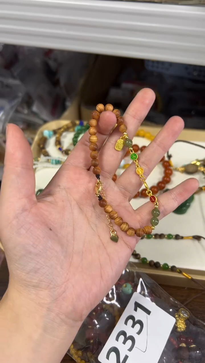 吊坠柏木（崖柏）未镶嵌红油崖柏和田玉脚链6MM(0863)