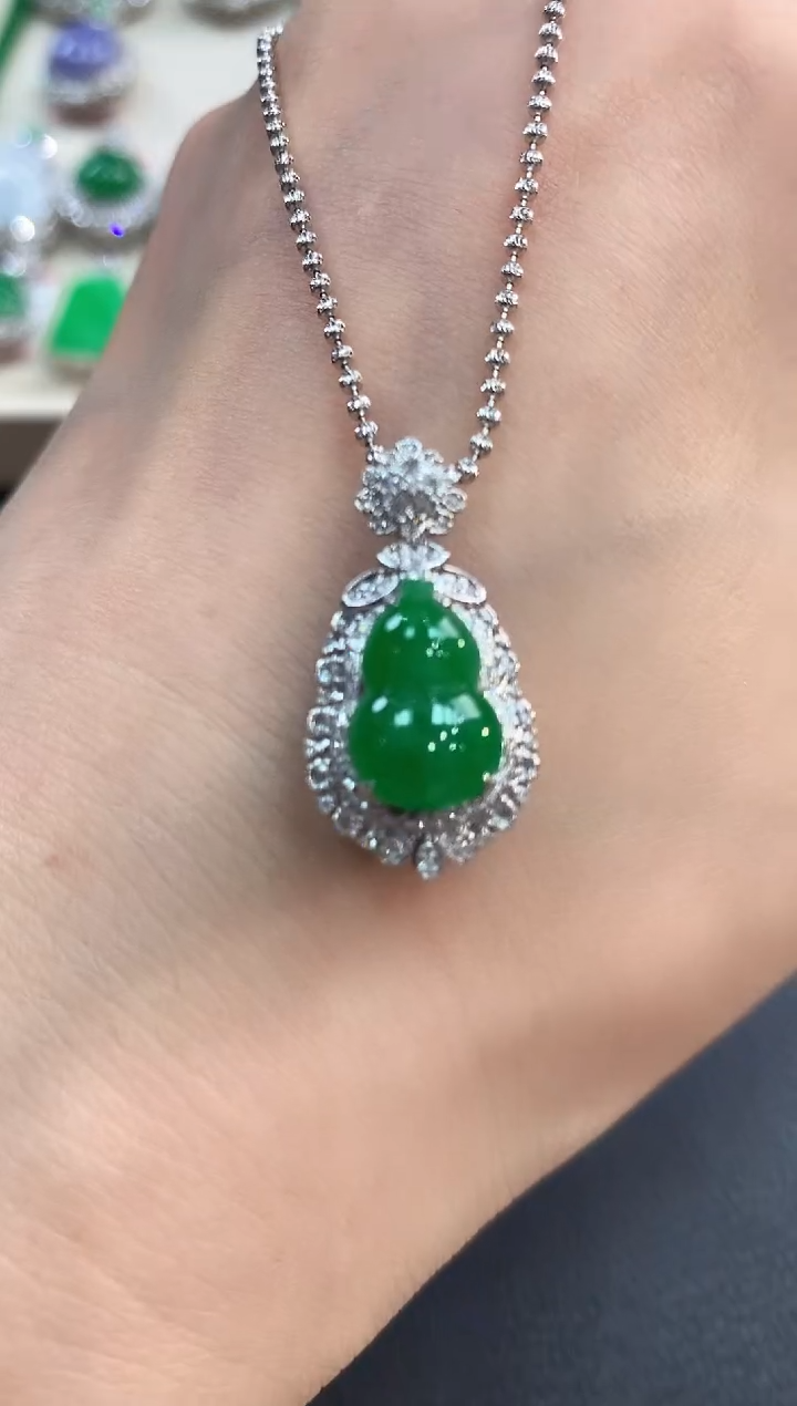 【闪购商品】翡翠吊坠(不含链)18K金镶嵌b120       