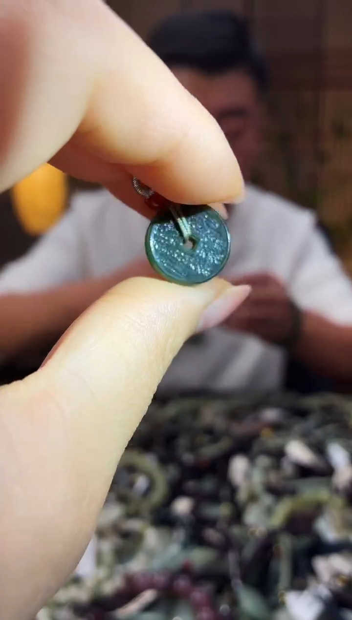 颈饰未镶嵌和田玉多样性发货，拍一发一