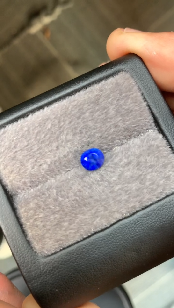 【闪购商品】定制蓝宝石裸石未镶嵌1.53ct 缅甸无烧蓝宝石