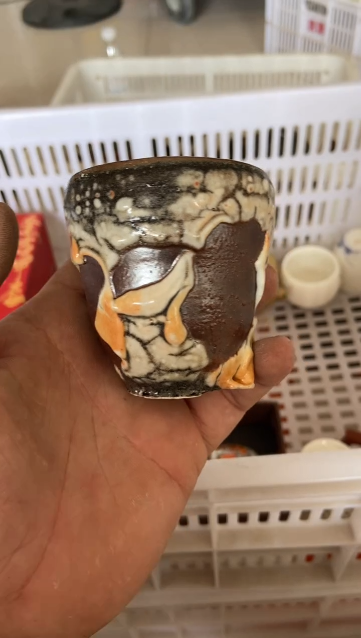 杯无运费险有瑕疵的摄影的产品有使用过的痕迹有点脏介意勿拍