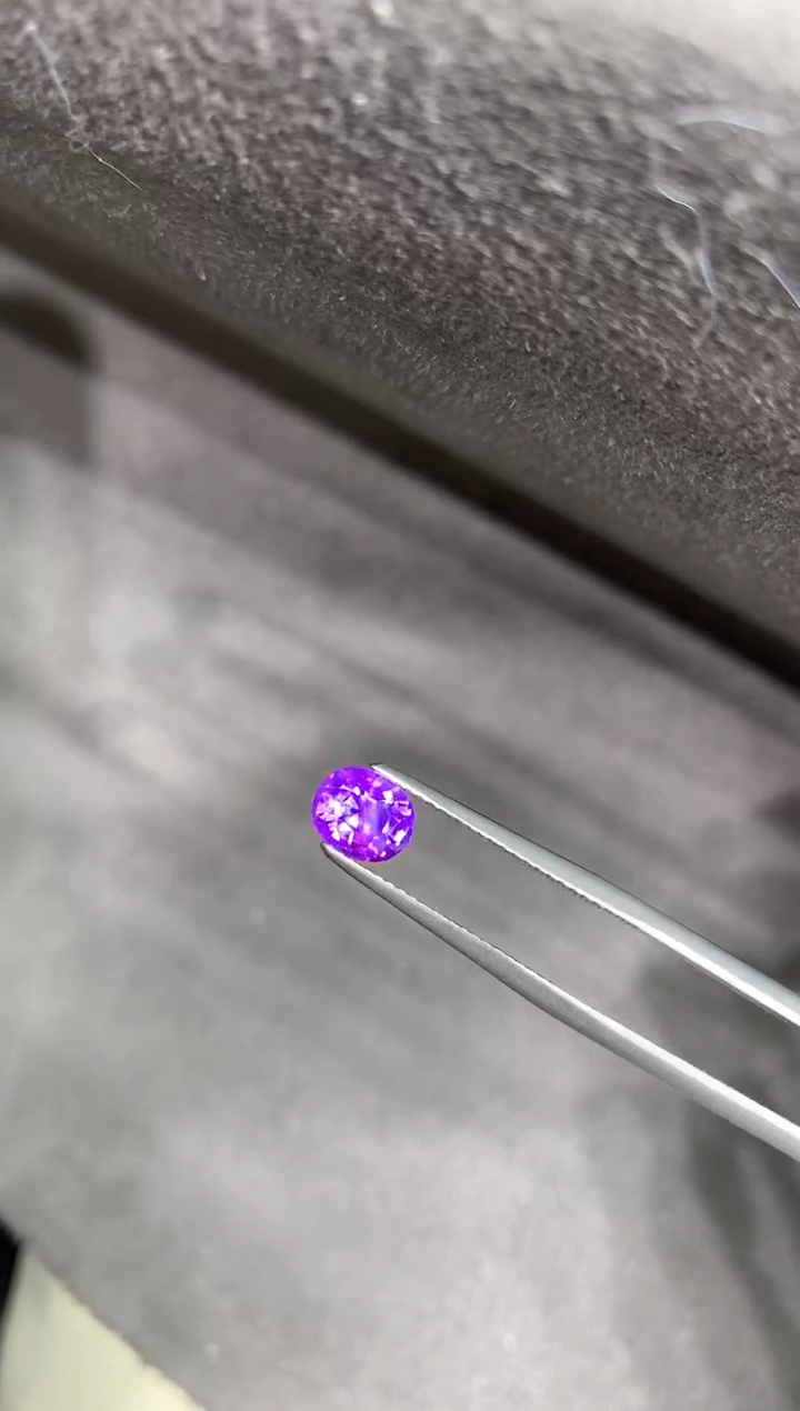 【闪购商品】彩色蓝宝石裸石未镶嵌xg-11 1.56ct 无烧 送吉尔得