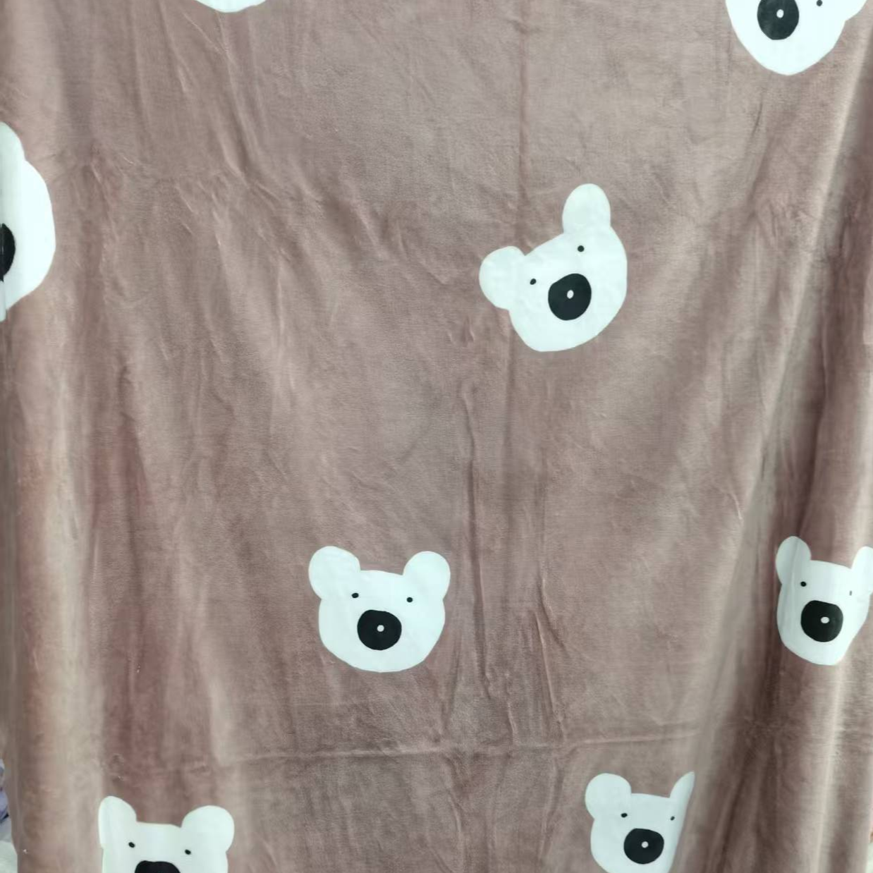 保暖绒布料～咖白熊