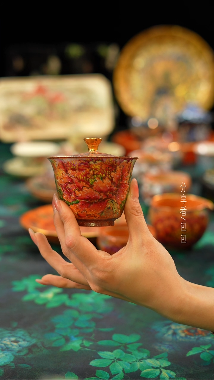 【闪购商品】曾燕宝牡丹盖碗··