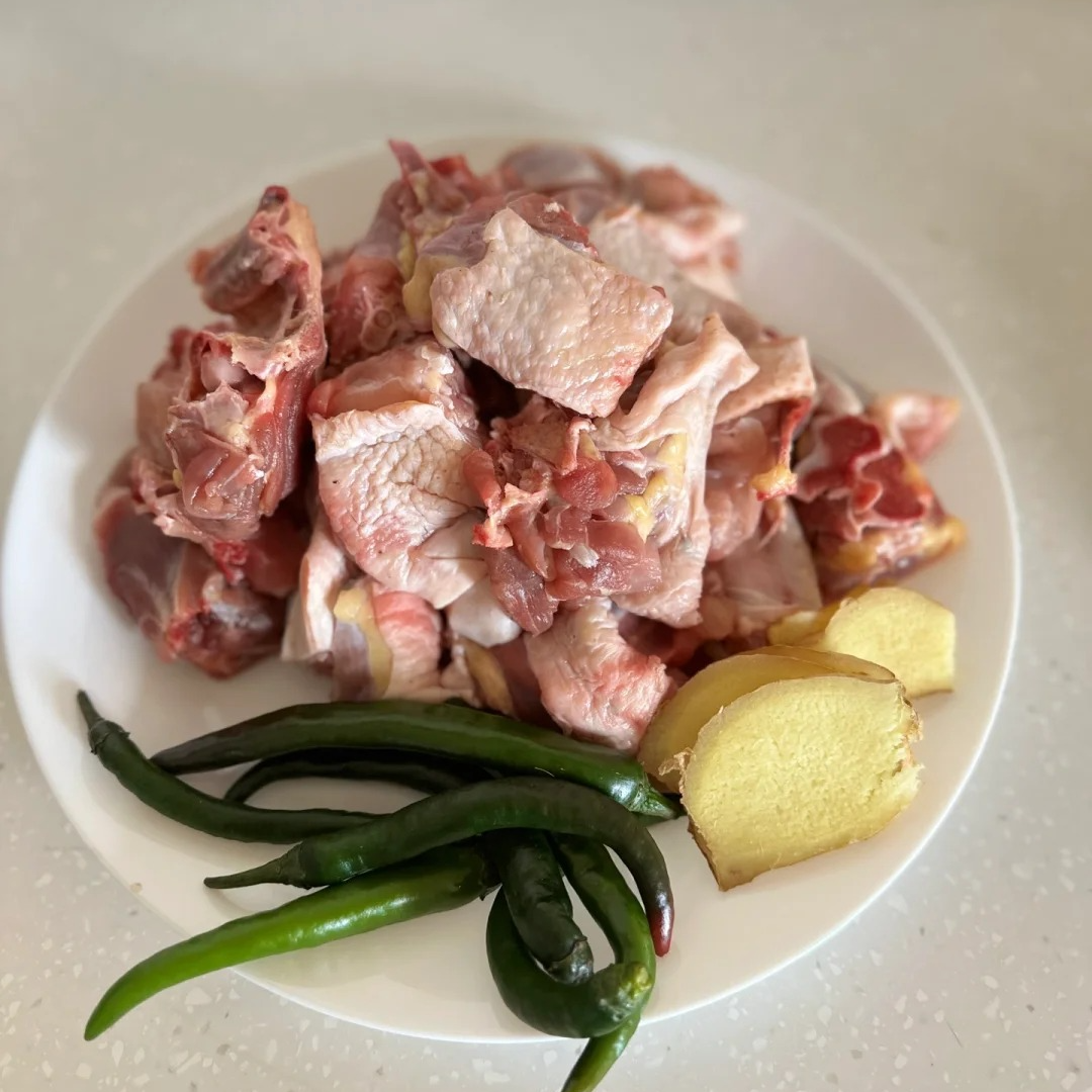 红烧鸡（鲜鸡肉约520g） 