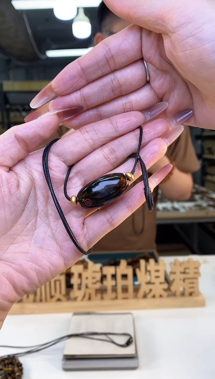 【闪购商品】琥珀裸石未镶嵌抚顺琥珀黑花