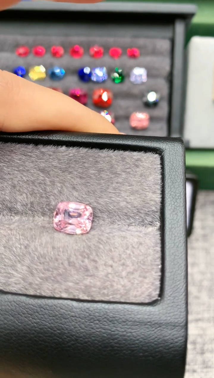 【闪购商品】定制尖晶石裸石未镶嵌枕型 淡粉色调 2.91ct