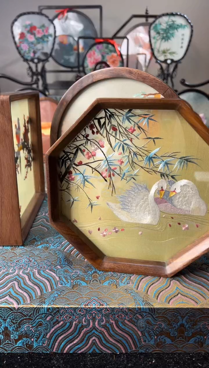 刺绣纯手工非遗苏绣双面绣摆件