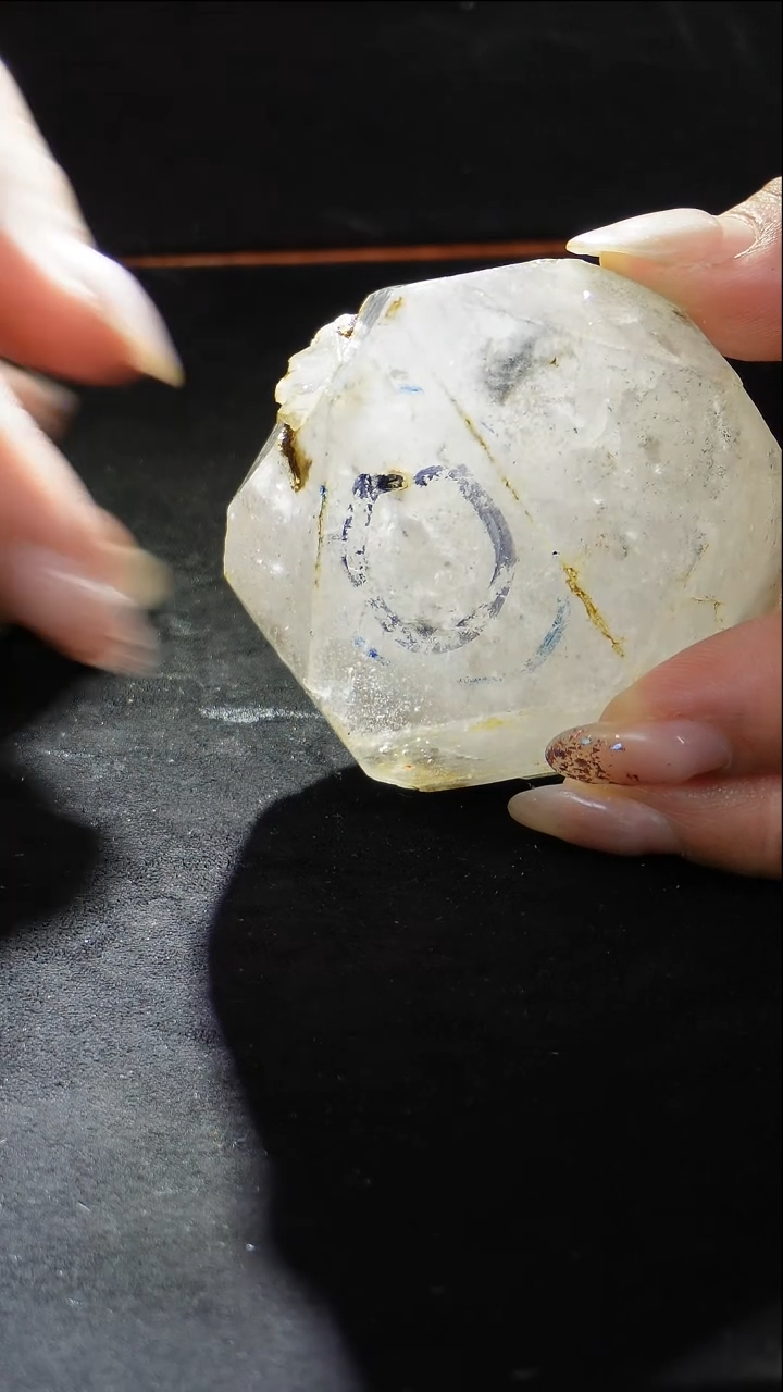 未镶嵌珠宝半成品水晶水胆原石D639