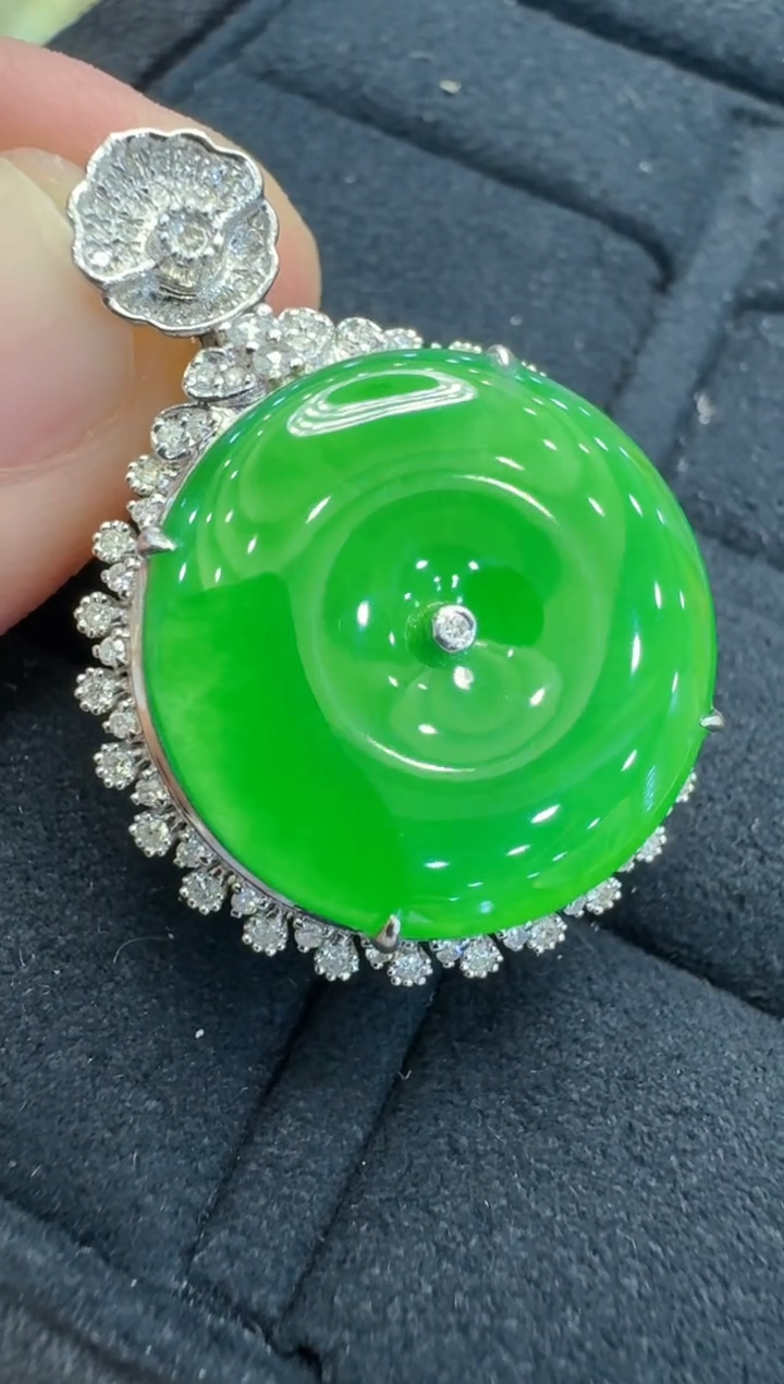 【闪购商品】翡翠吊坠(不含链)18K金镶嵌多样性团购发一件