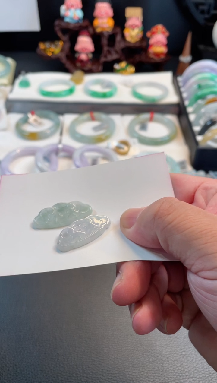 翡翠手镯未镶嵌·****‧有纹裂