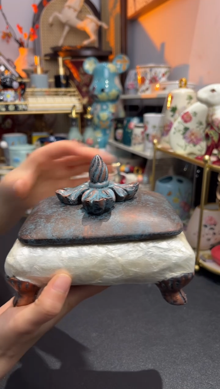 外贸陶瓷家居百货-贝母收纳盒