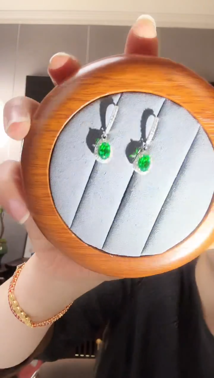 主播定制链接 绿色椭圆耳饰