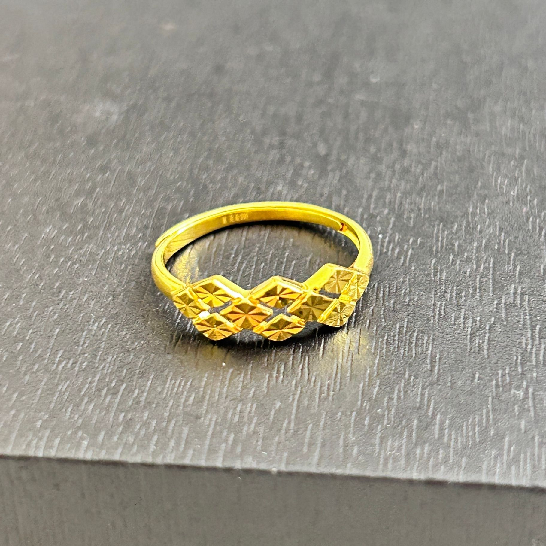 【店长专享】足金999 精工5G满天星四叶草戒指ZBHJJ356