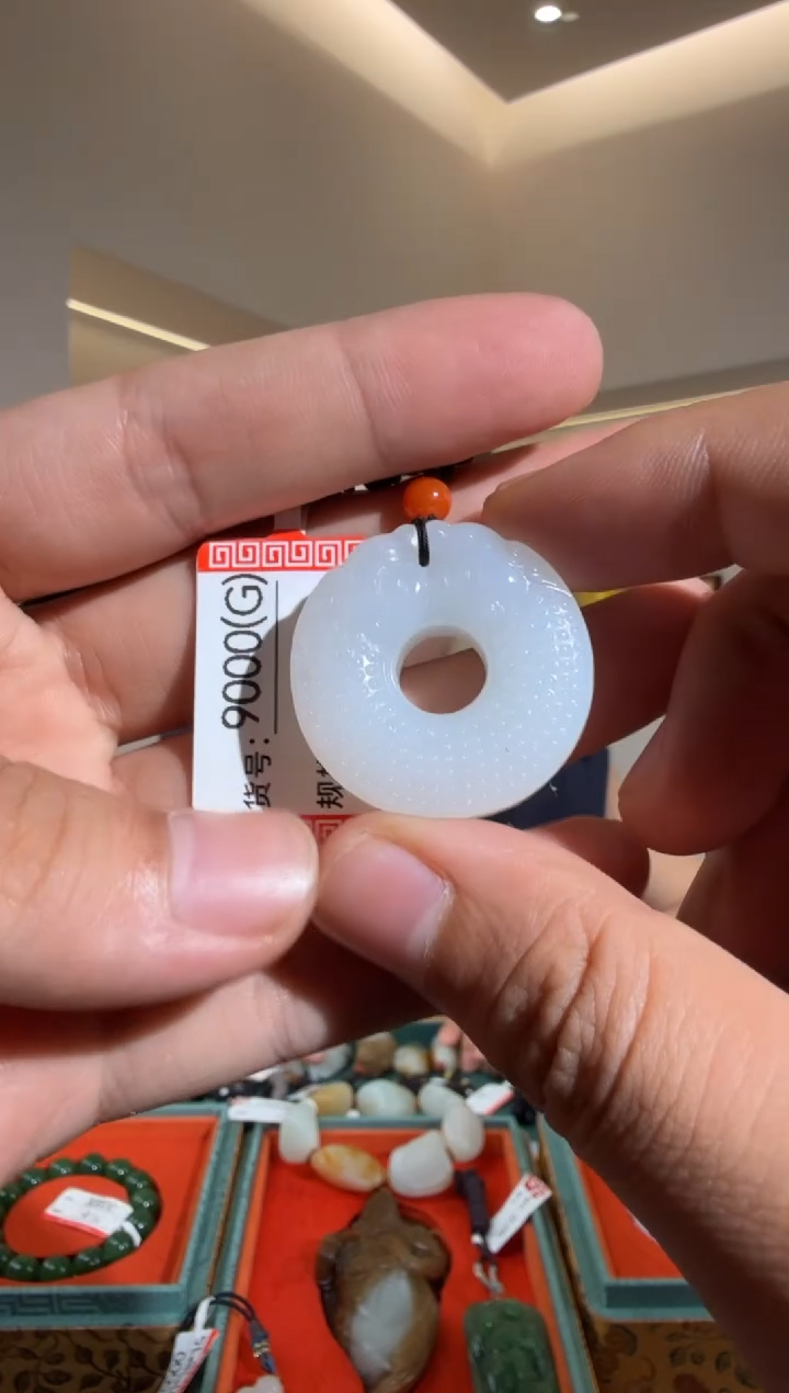 和田玉未镶嵌颈饰G