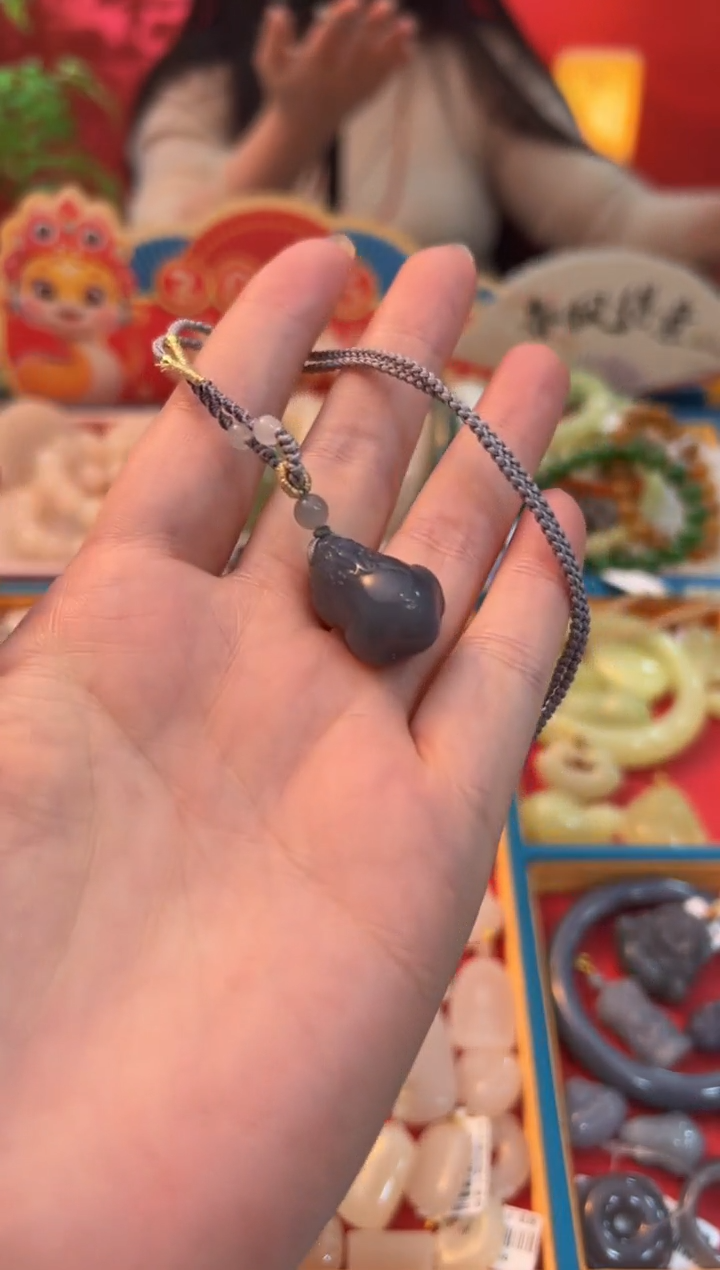 【闪购商品】和田玉吊坠未镶嵌烟紫貔貅