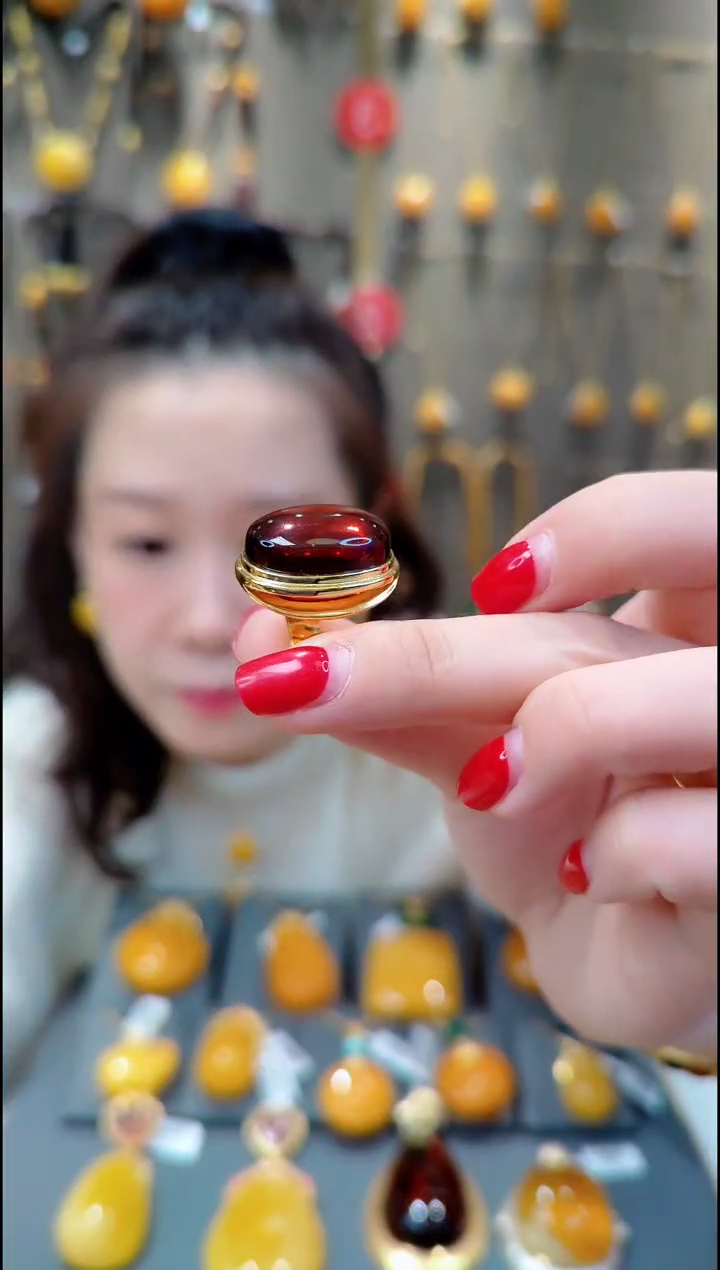 【闪购商品】血珀戒指银S925镀金镶嵌H864琥珀戒指