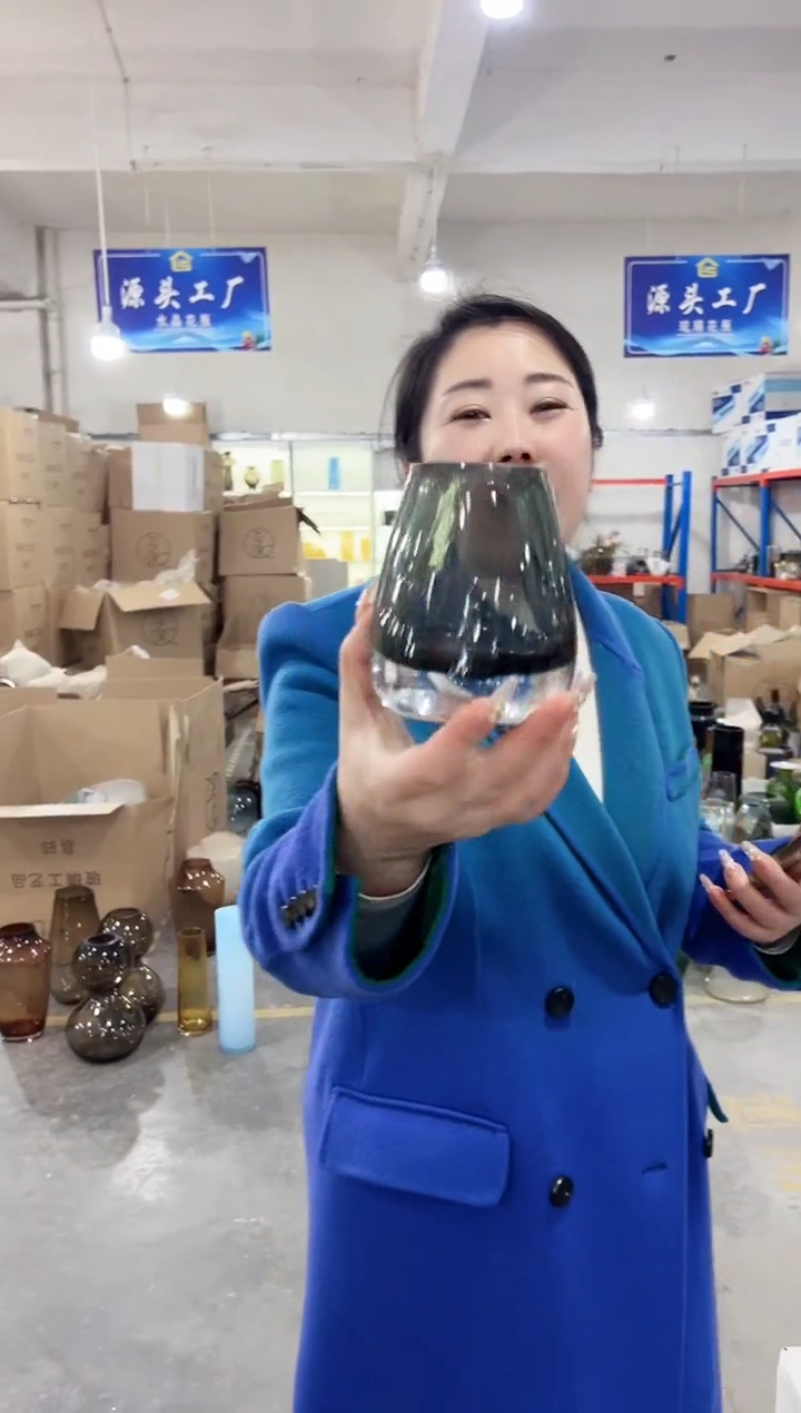 【闪购商品】玻璃花伴你花瓶微瑕-IKKM7