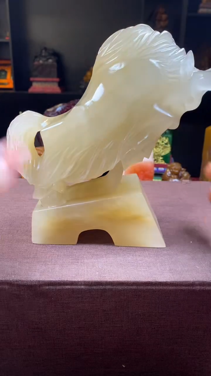 【闪购商品】寿山石印石荔枝牛摆件