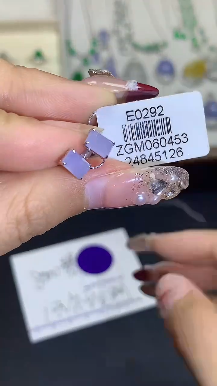 【闪购商品】翡翠18K金镶嵌耳钉ZGM-E0292