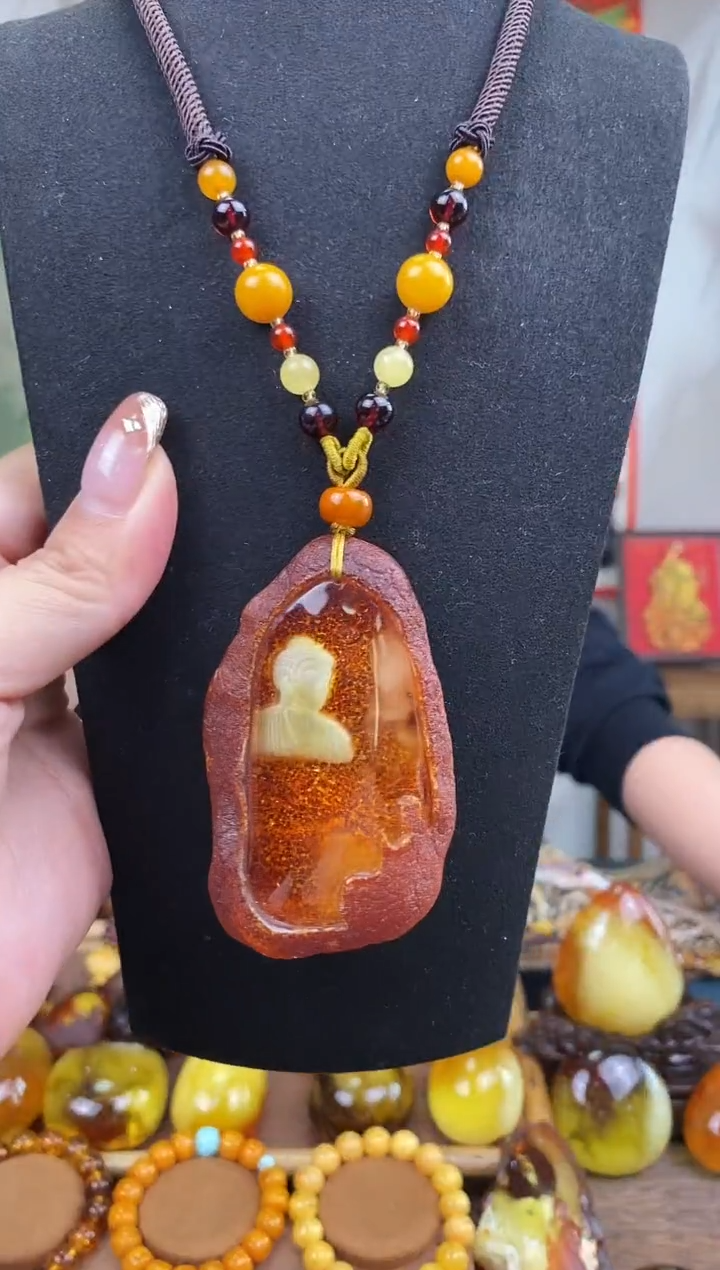 【闪购商品】琥珀裸石未镶嵌基地发货 一物一证 顺丰包邮