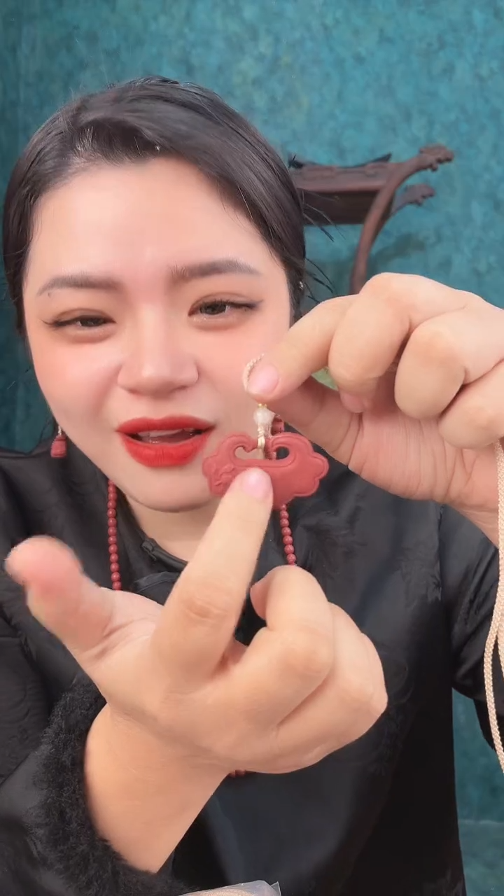 珠串花蕊夫人香方如意锁