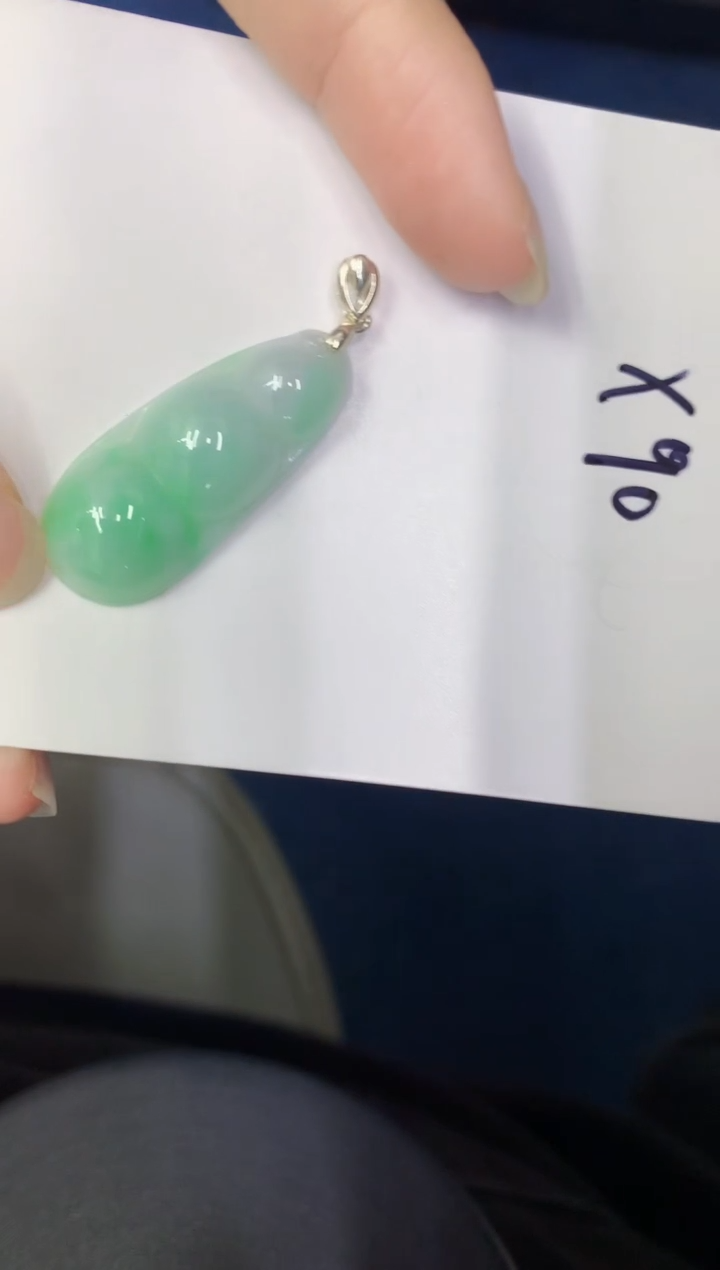 颈饰未镶嵌翡翠缅甸天然翡翠A货