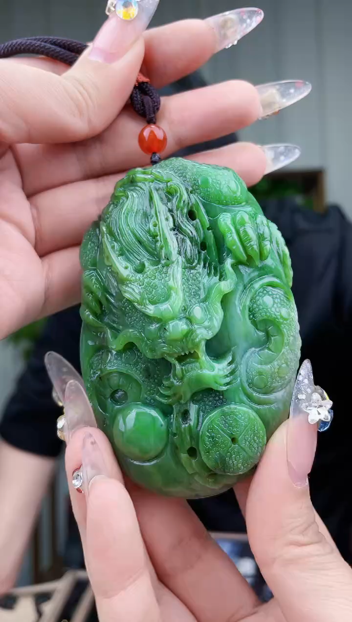 【闪购商品】和田玉挂件未镶嵌拍一发一，多样性发货！