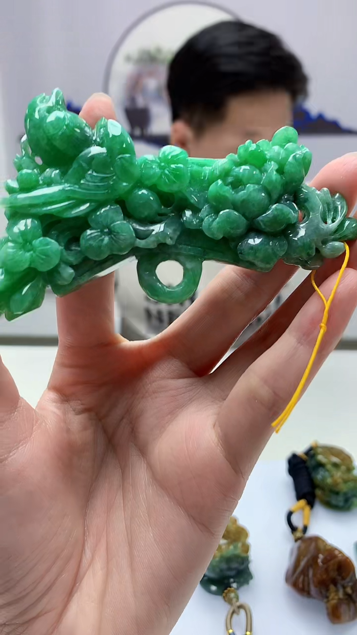 【闪购商品】定制翡翠未镶嵌4917zm-毛货挂件喜上眉梢181