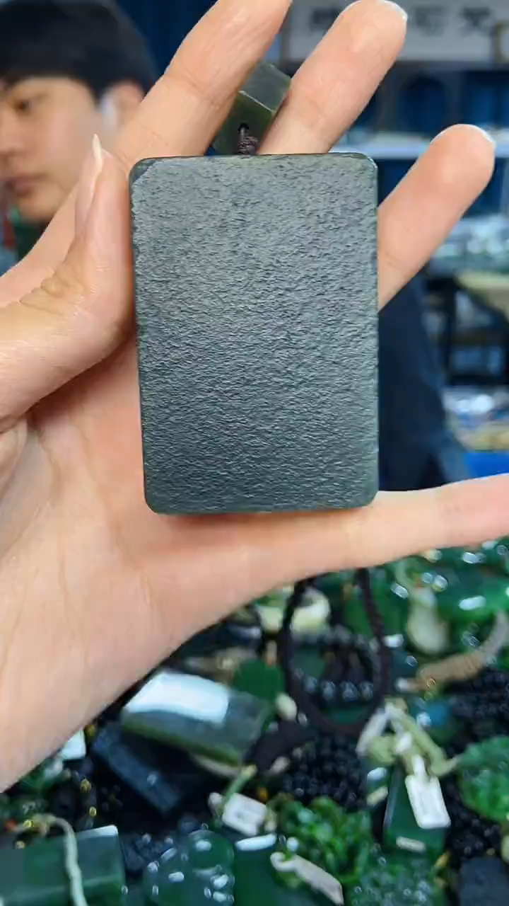 未镶嵌和田玉挂件1