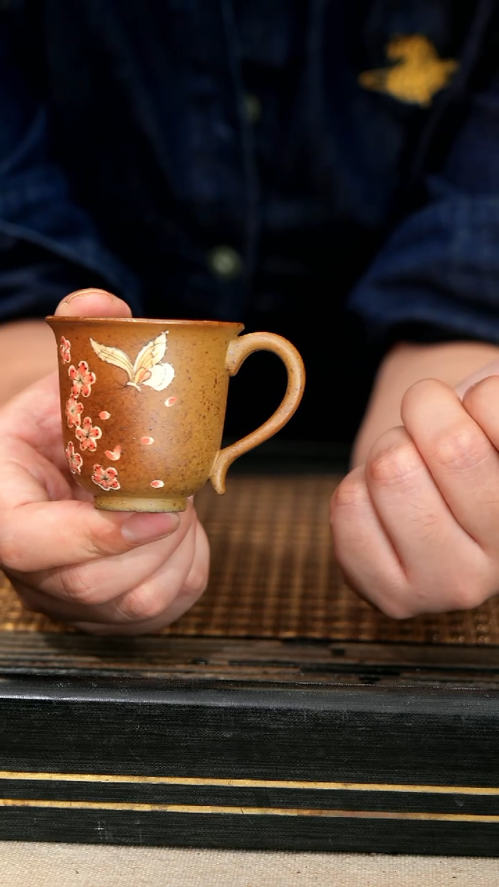 茶壶紫砂43《蝶恋花·把杯》柴烧