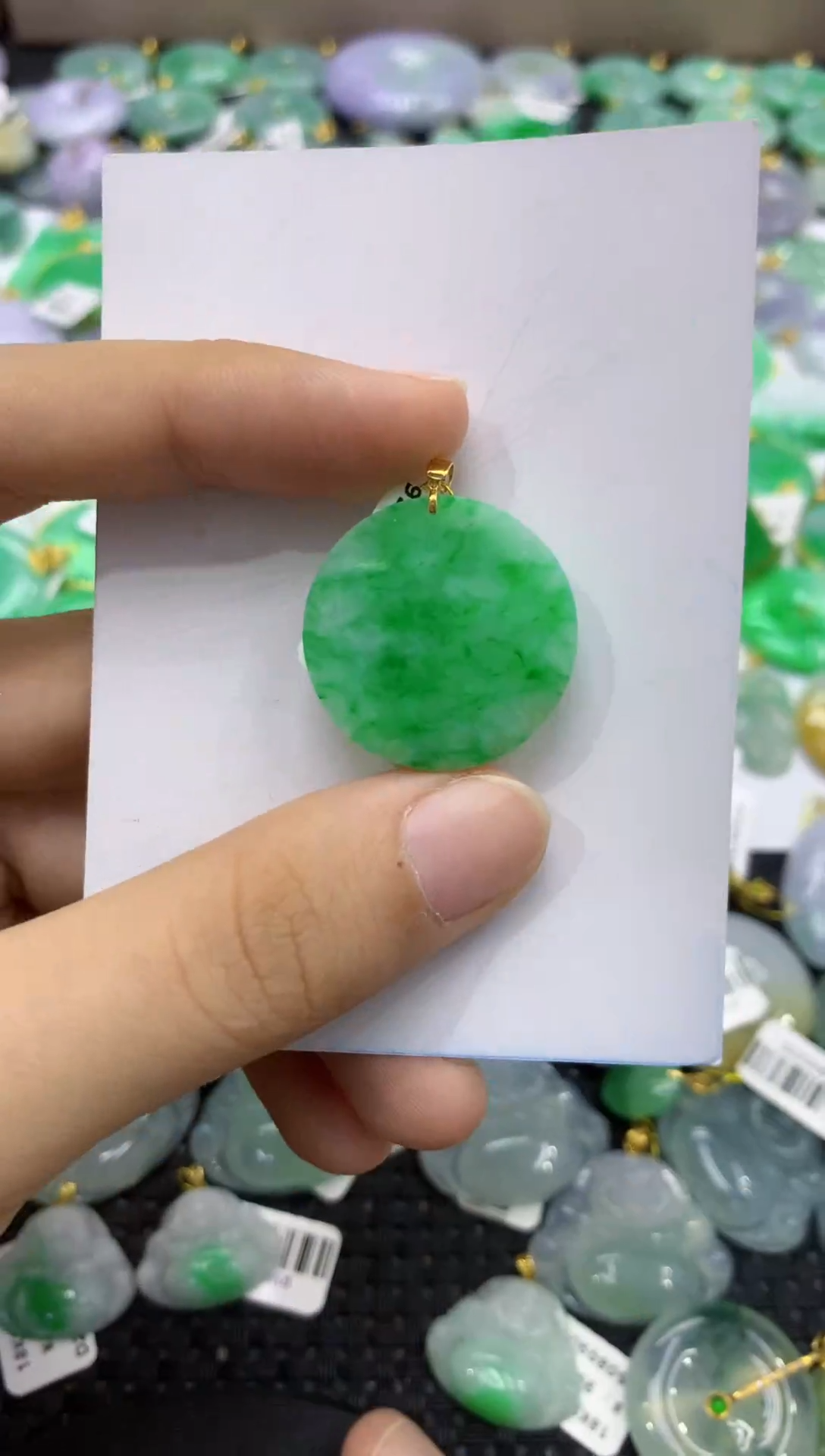 颈饰18K金镶嵌翡翠天然缅甸翡翠A货