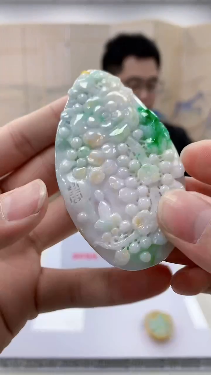 【闪购商品】定制翡翠未镶嵌5153bb-毛货挂件117