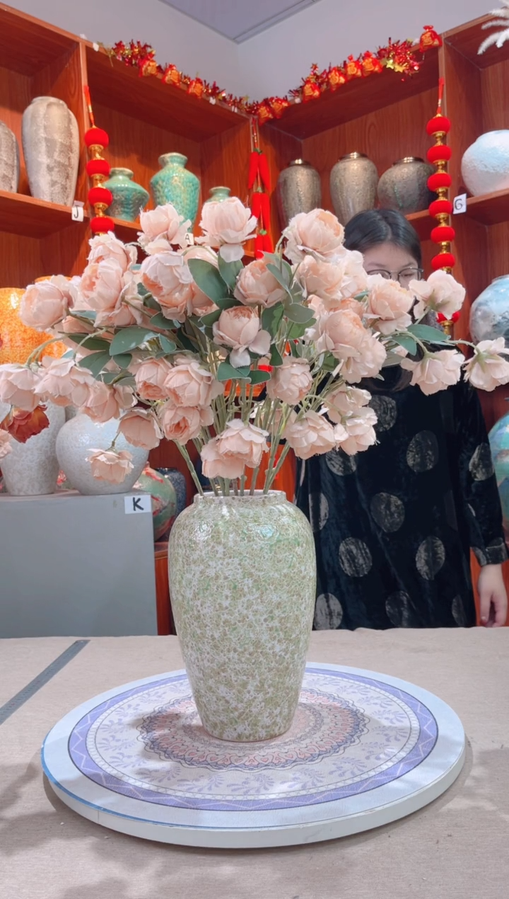 【闪购商品】瓶春意盎然 中号 陶瓷花瓶 无花