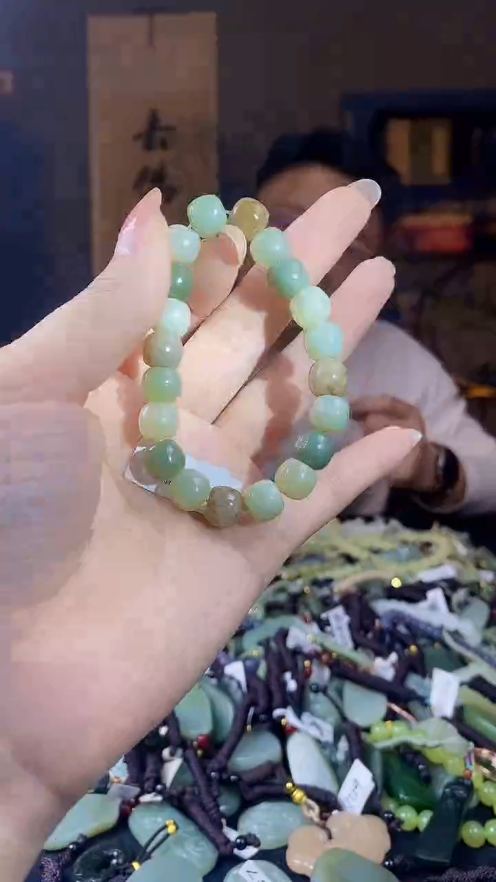 颈饰未镶嵌和田玉多样性发货，拍一发一