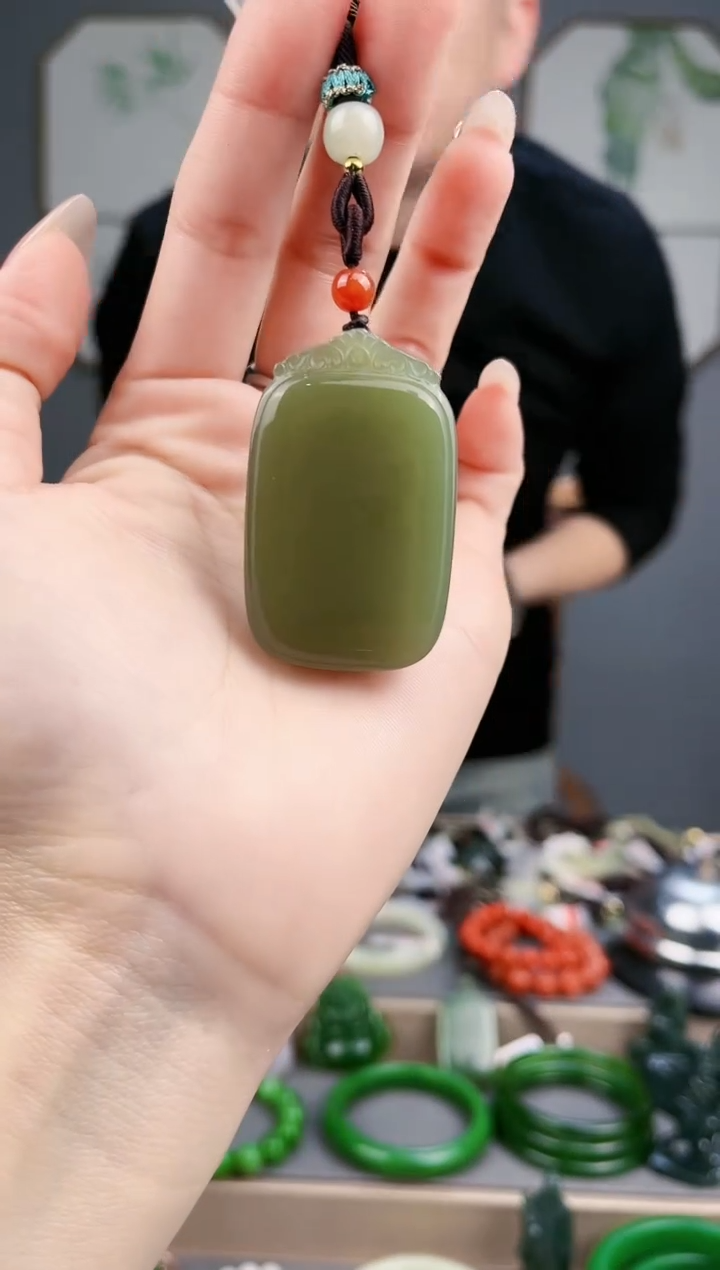 【闪购商品】和田玉颈饰未镶嵌AA多样性发货