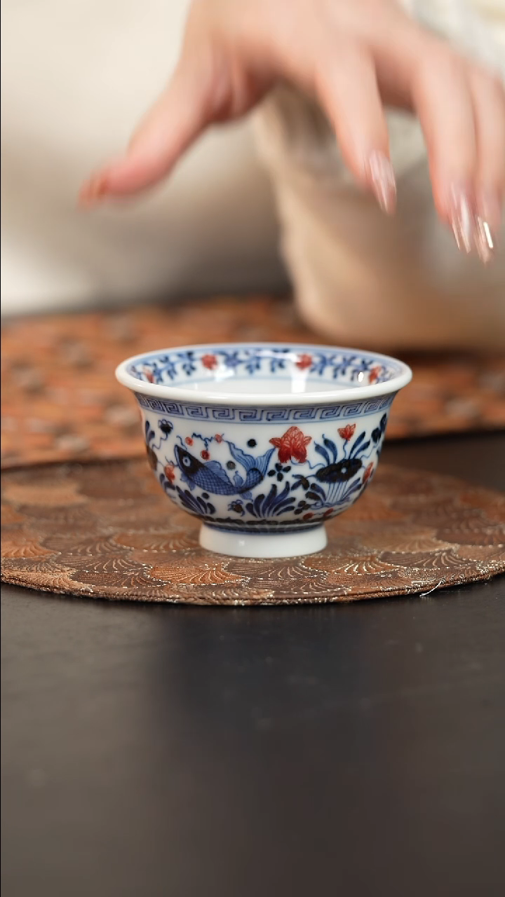 【闪购商品】杯屹朴堂青花釉里红鱼藻