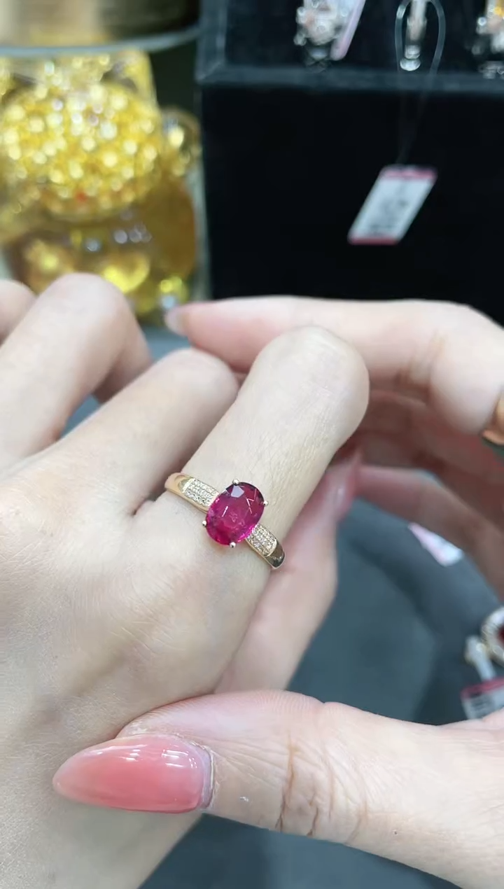 【闪购商品】戒指18K金镶嵌碧玺·