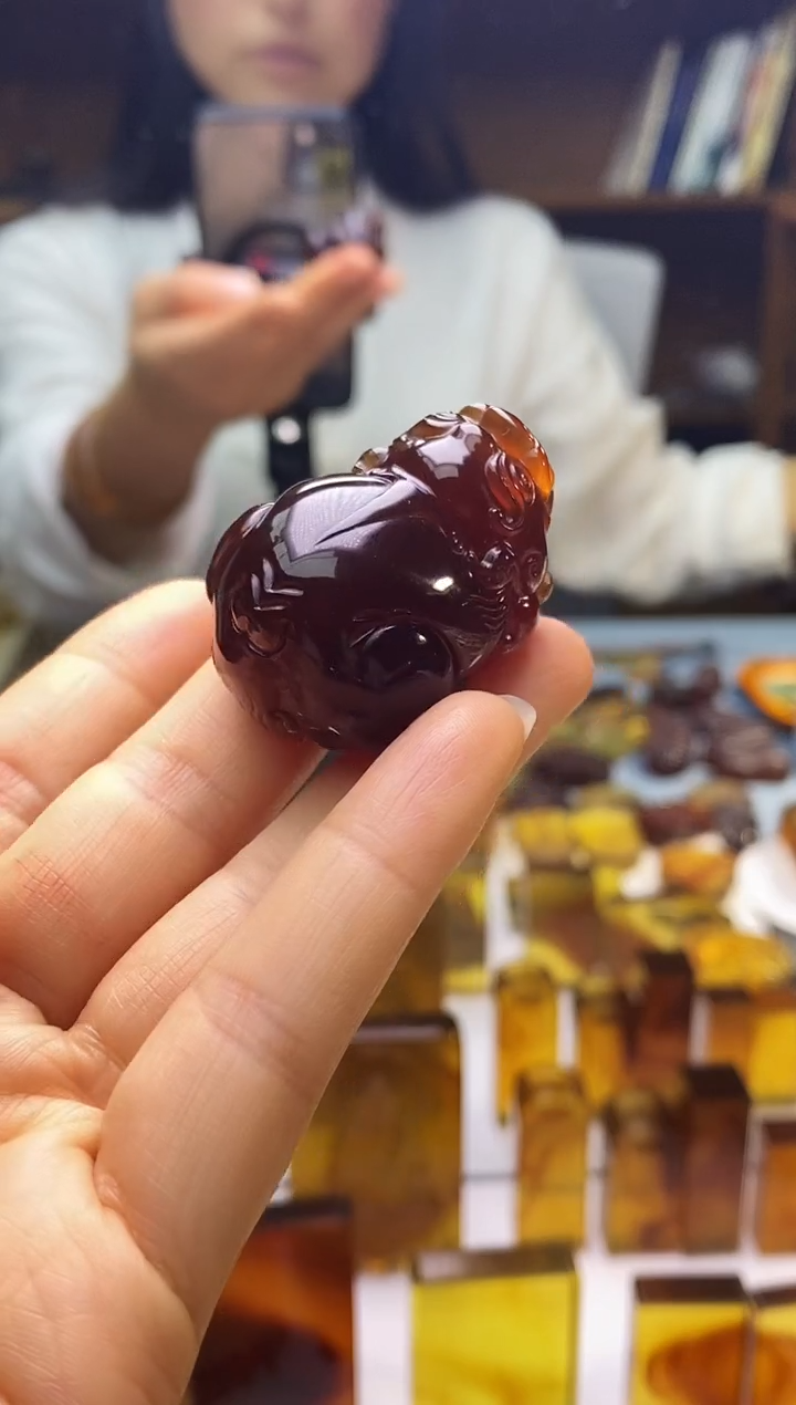 琥珀颈饰未镶嵌SN91-101（王灵官）