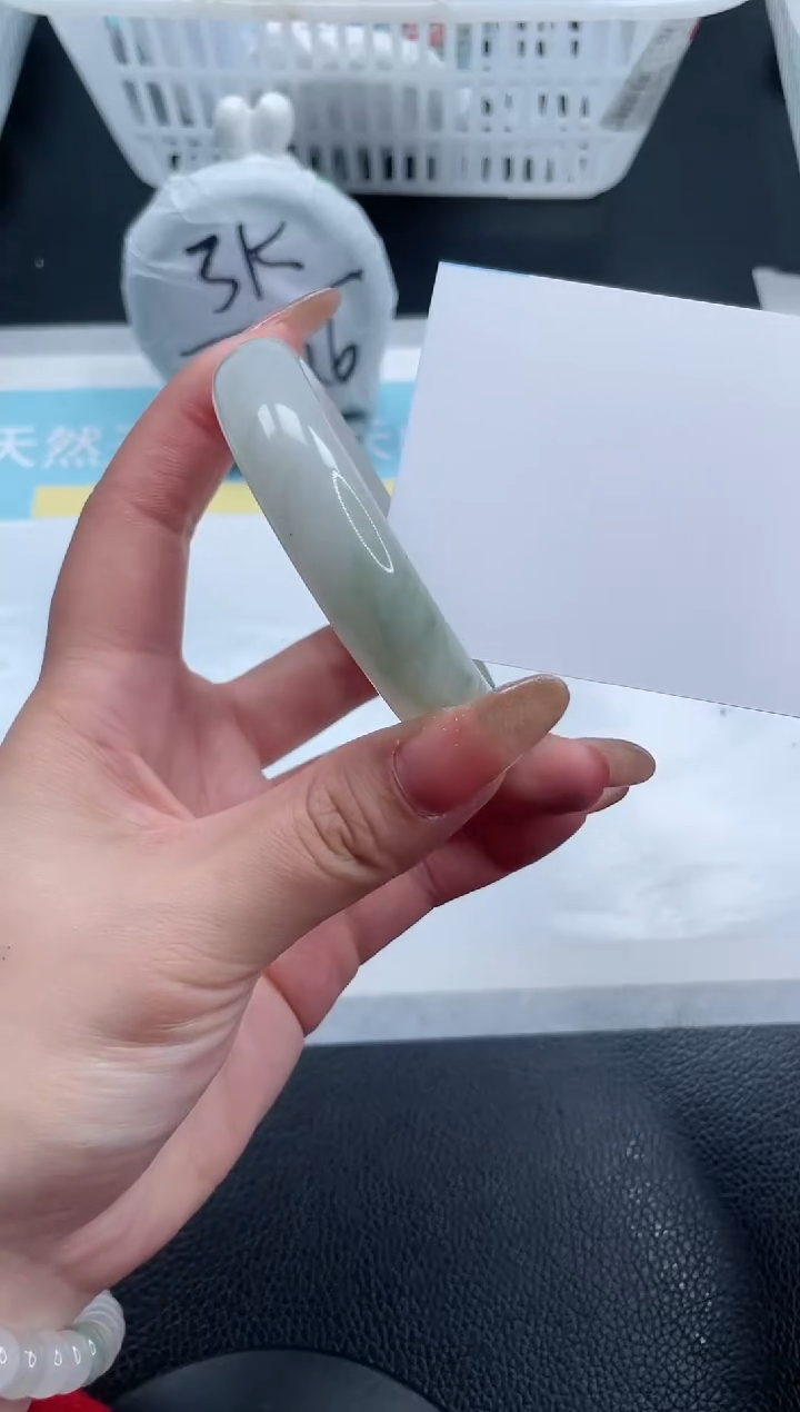 【闪购商品】石英质玉手镯未镶嵌22S281-55