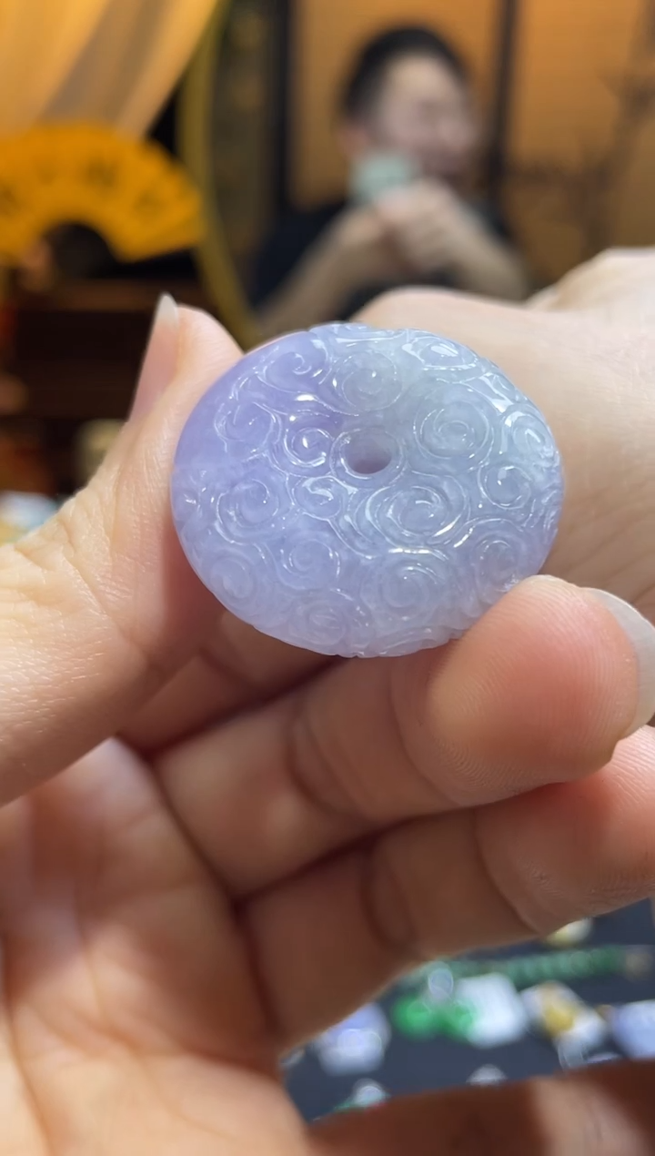 颈饰未镶嵌翡翠平安扣